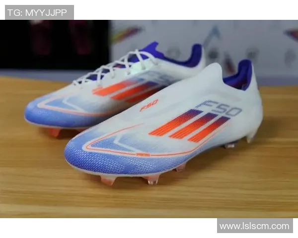 阿迪达斯F50足球鞋的魅力与性能解析，助你在球场上尽显风采