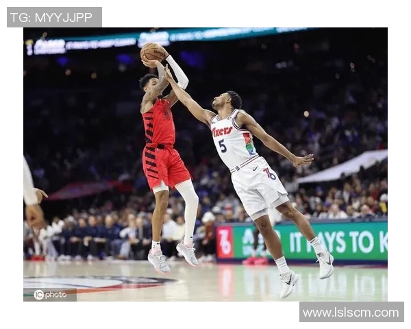 坎宁安砍下28分西蒙斯独得34分活塞逆转战胜开拓者 坎宁安砍下28分西蒙斯独得34分活塞逆转战胜开拓者